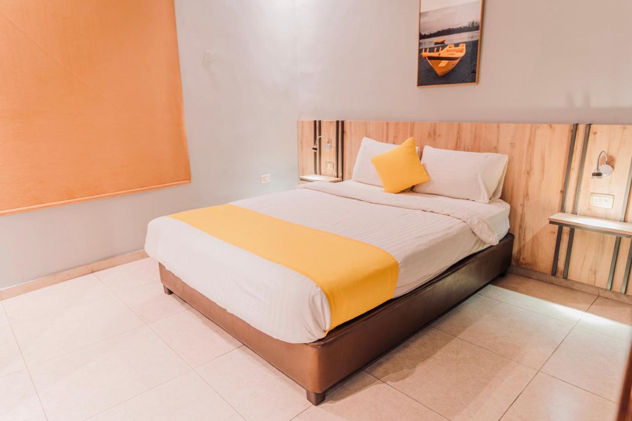 Baden Hotel Suites Amman Buitenkant foto