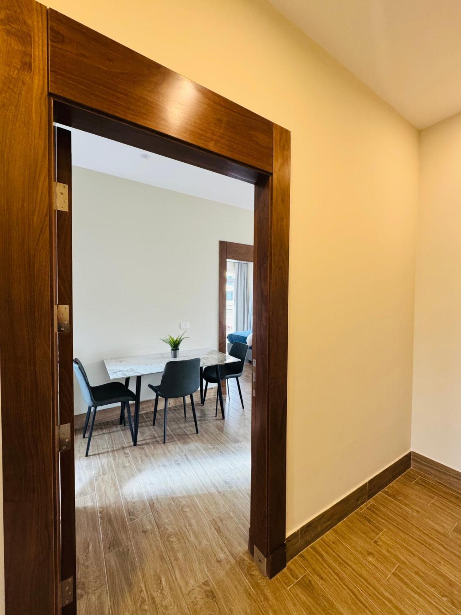 Baden Hotel Suites Amman Buitenkant foto