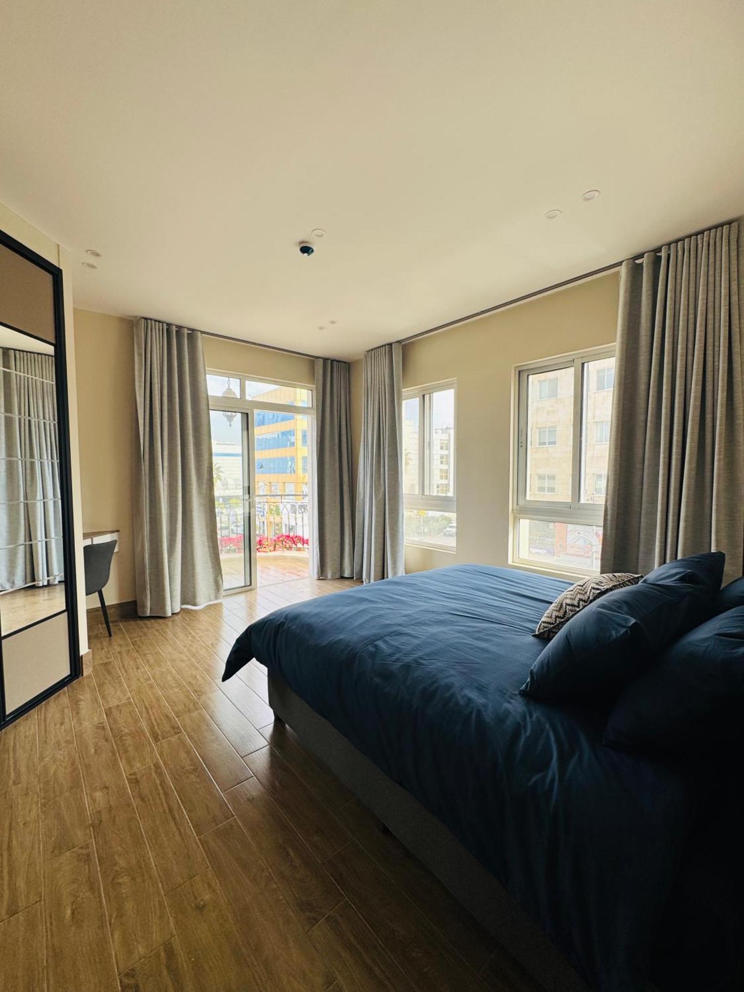 Baden Hotel Suites Amman Buitenkant foto