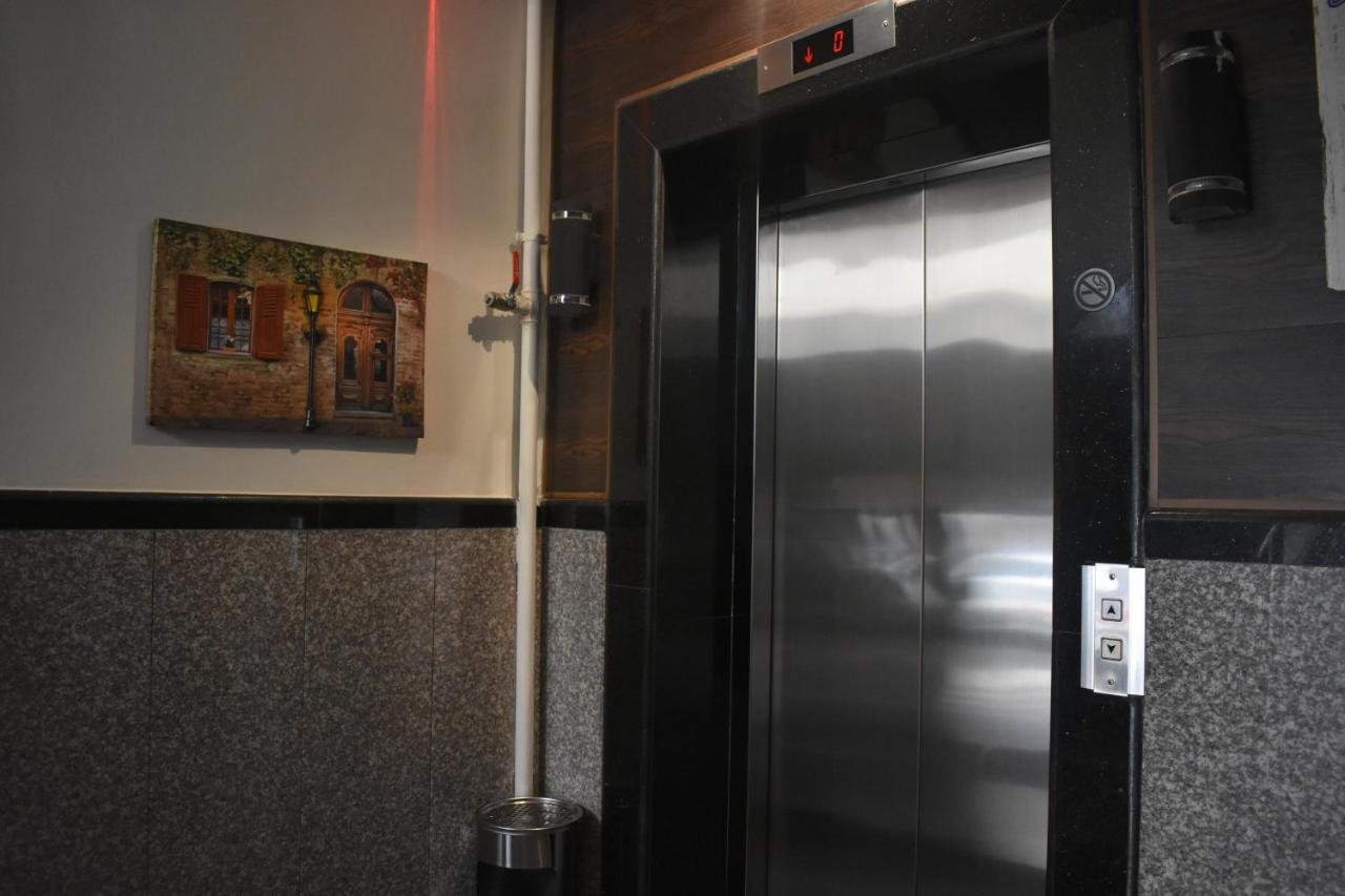 Baden Hotel Suites Amman Buitenkant foto